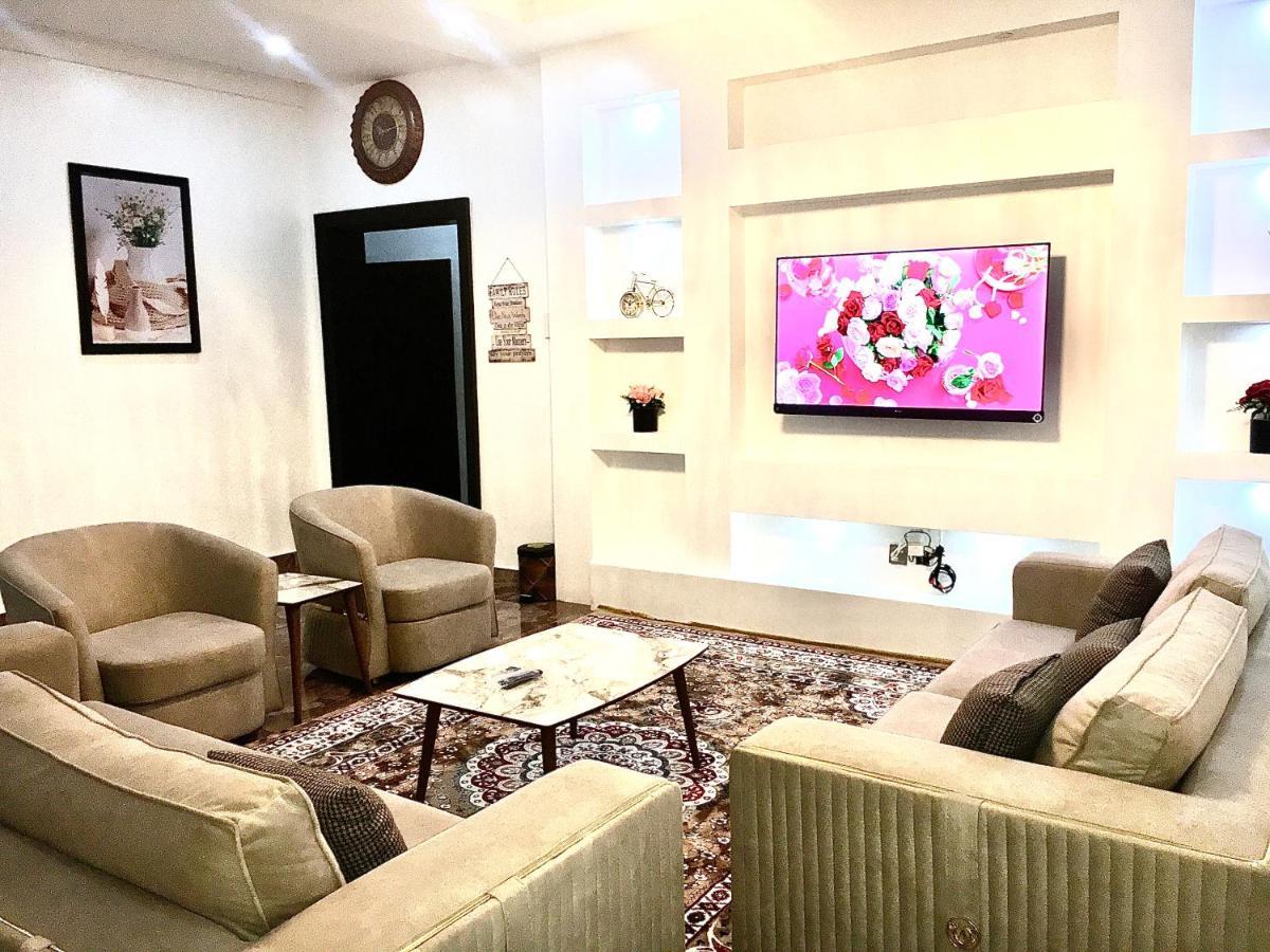 De-Omega Homes - Serviced Apartment Jahi, Абуджа Екстериор снимка