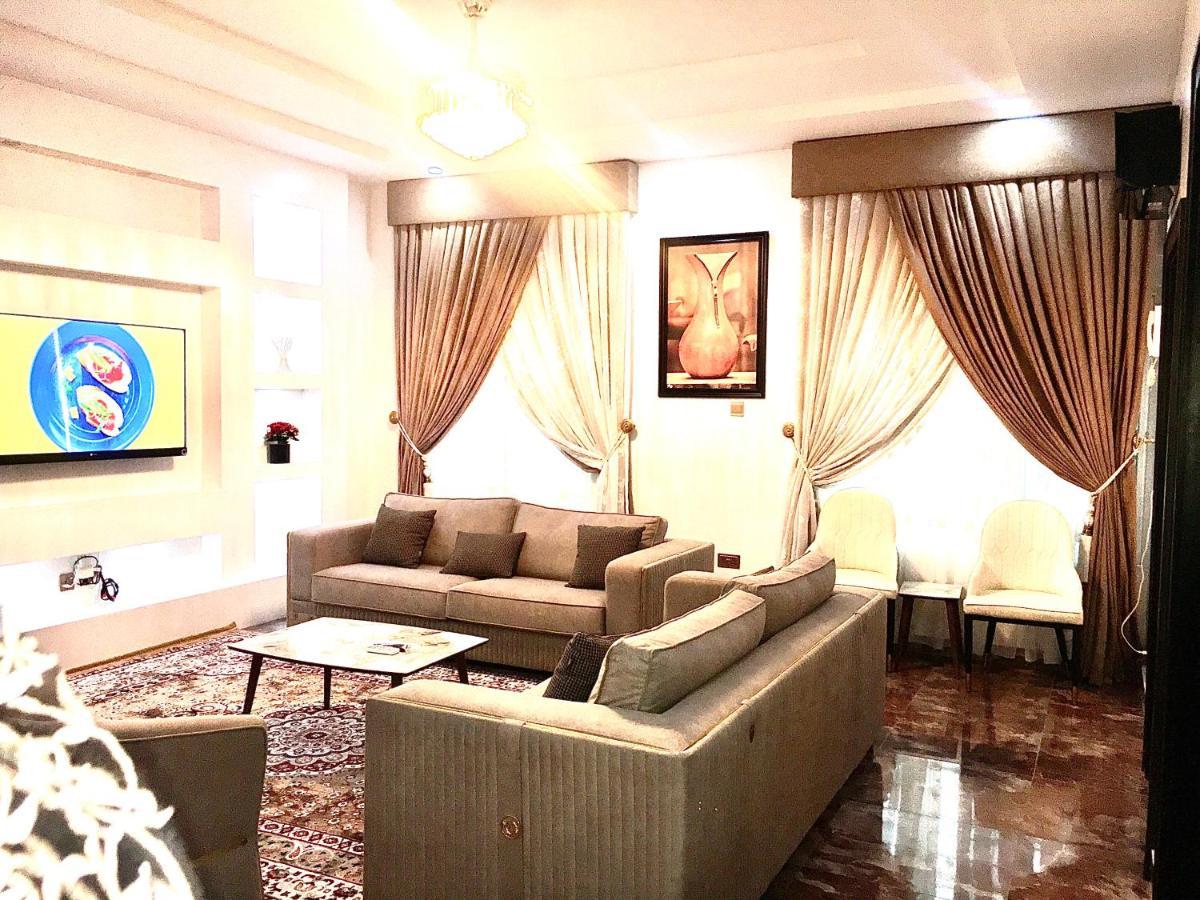 De-Omega Homes - Serviced Apartment Jahi, Абуджа Екстериор снимка